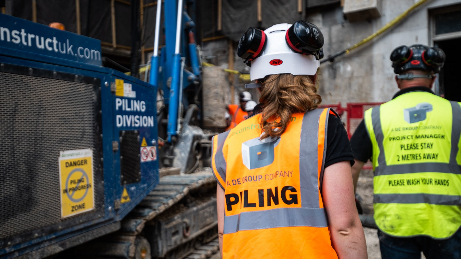https://www.deriskuk.com/wp-content/uploads/2023/05/piling-works-london-undeground_sticky.jpg